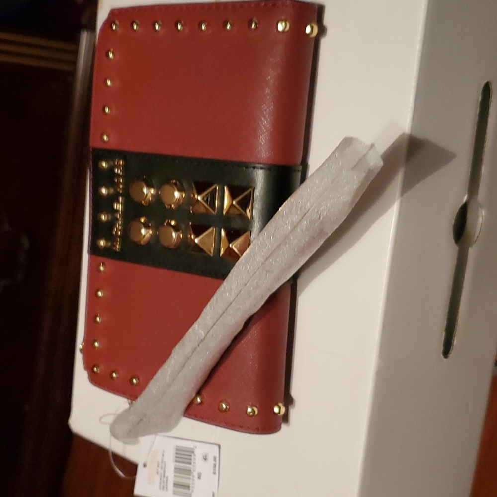 Michael kors  wallet in size  small